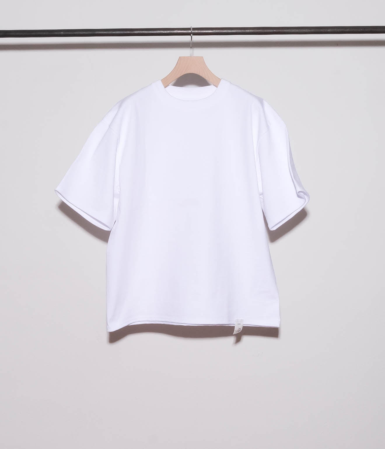 Gurank "Round Body T-shirts" (White)