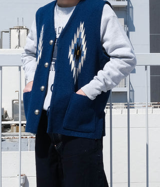 Media 11